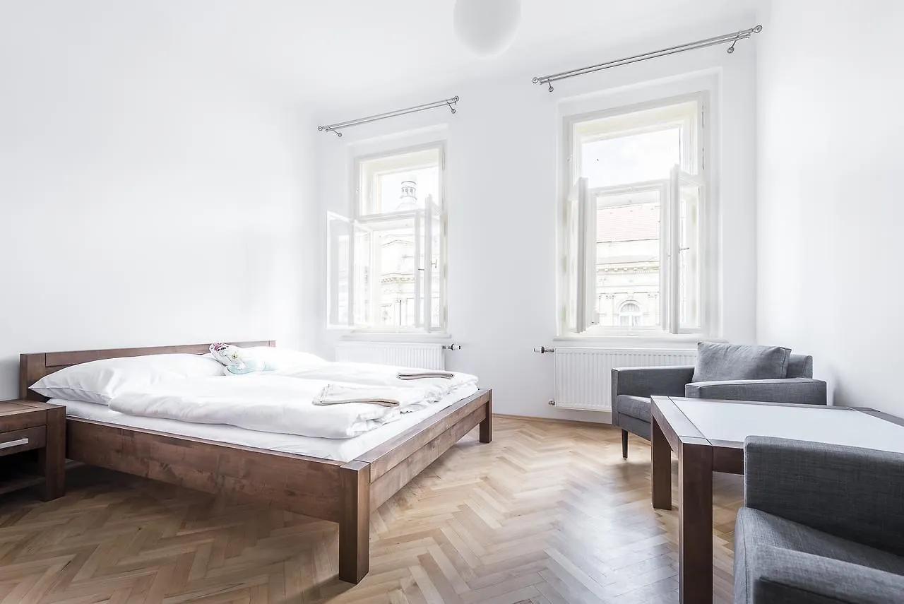 Great Place Near City Centre Prag 2*,