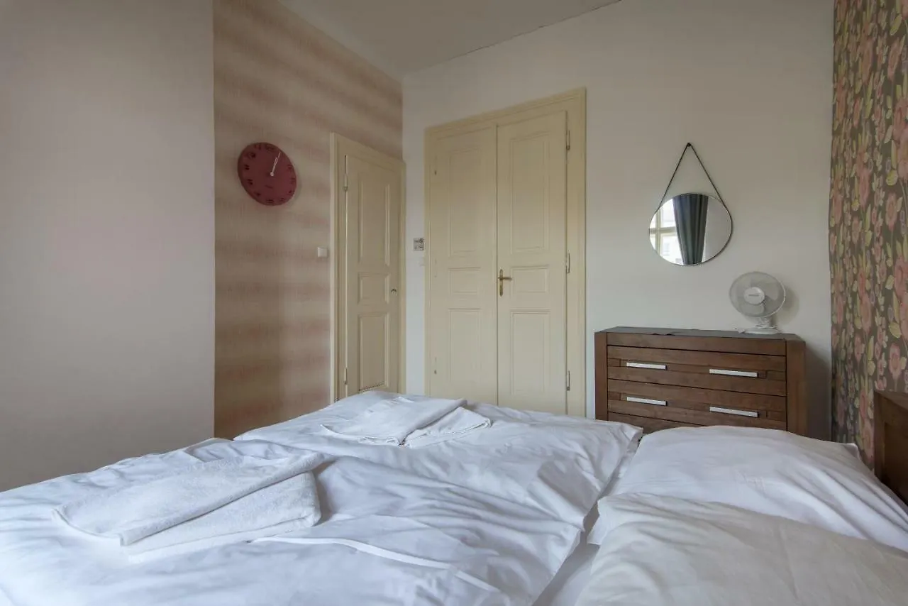 Great Place Near City Centre Prag 2*,  Tjekkiet
