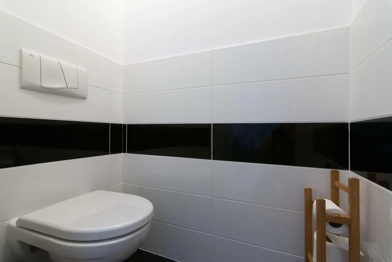 Great Place Near City Centre Prag 2*,