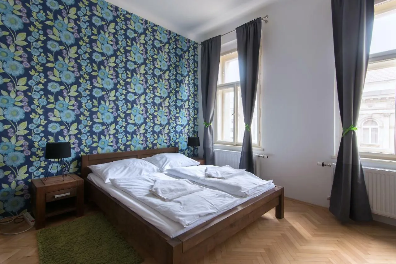 Great Place Near City Centre Prague 2*,