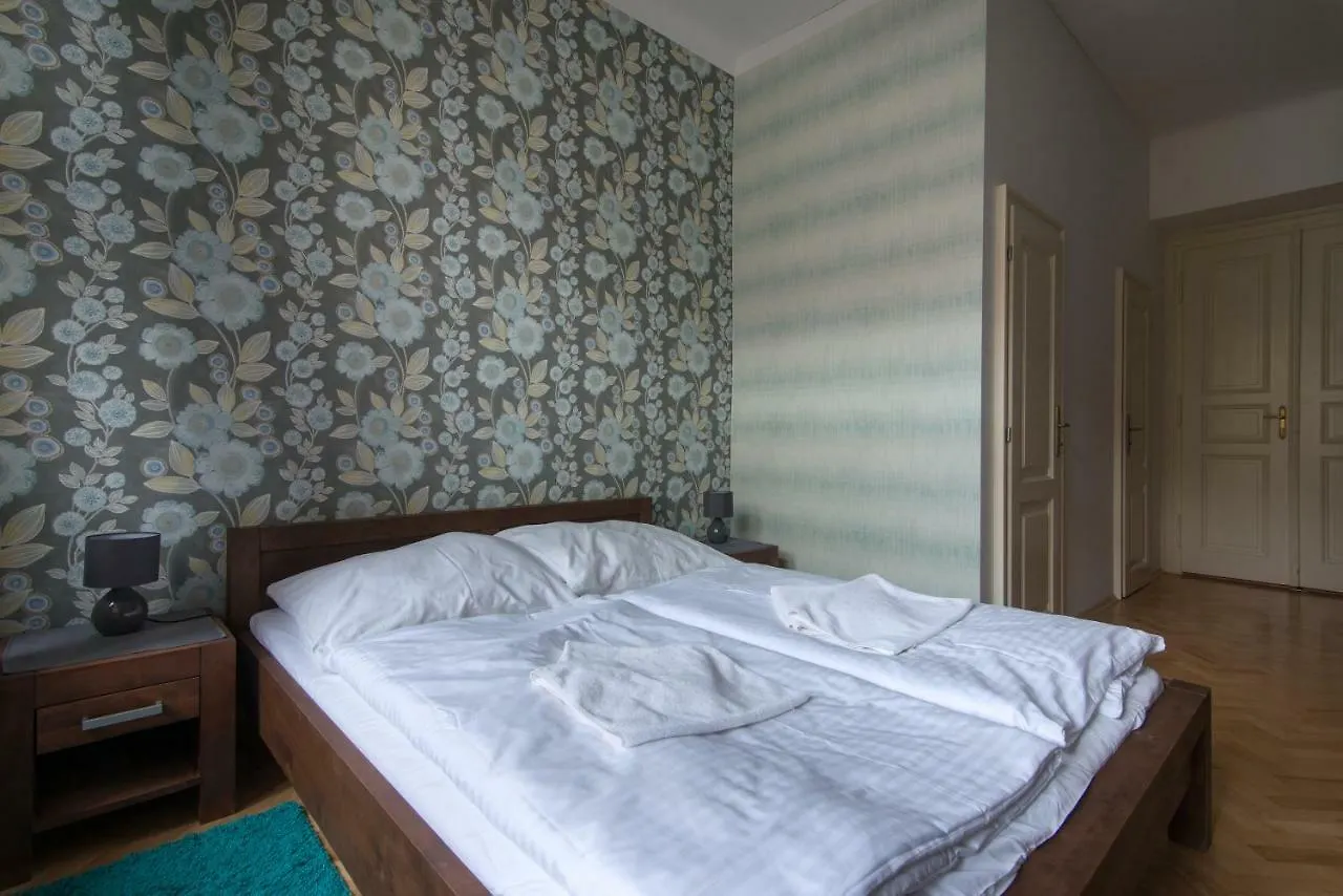 Contacts de Great Place Near City Centre